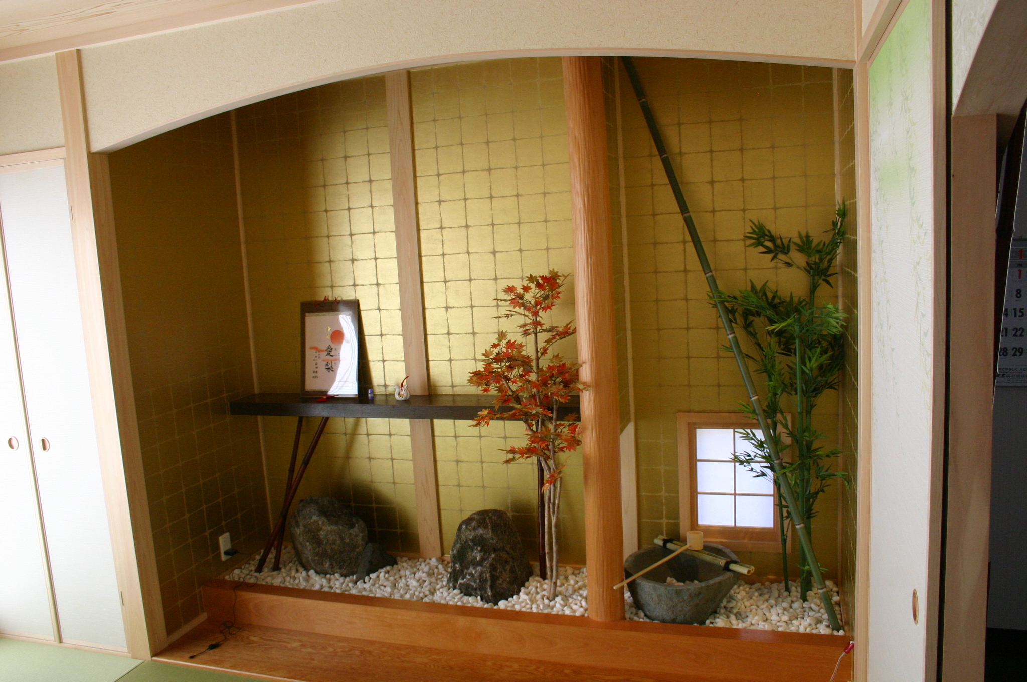 丸ある床の間