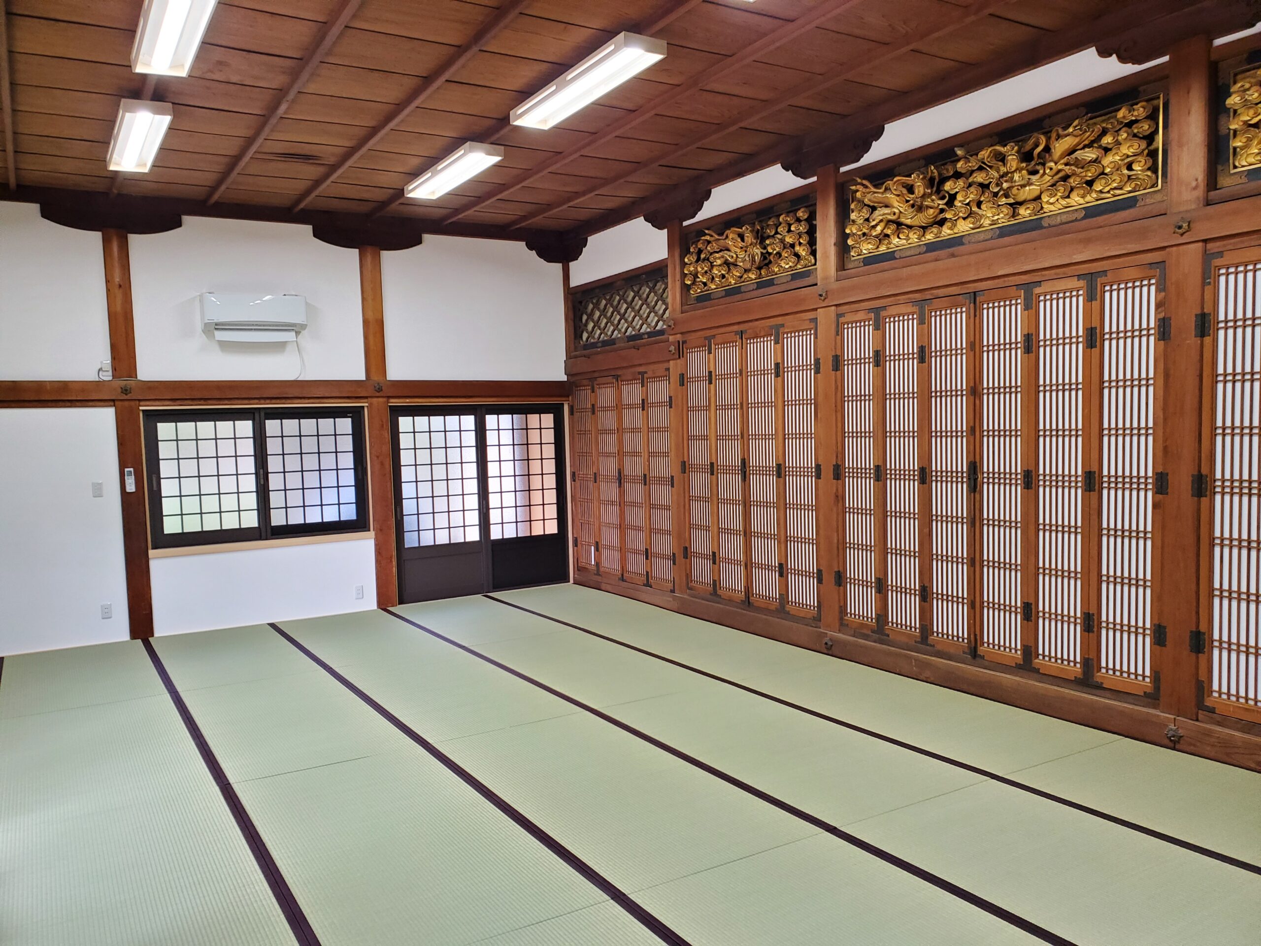 お寺のリフォーム-窓枠とサッシ2