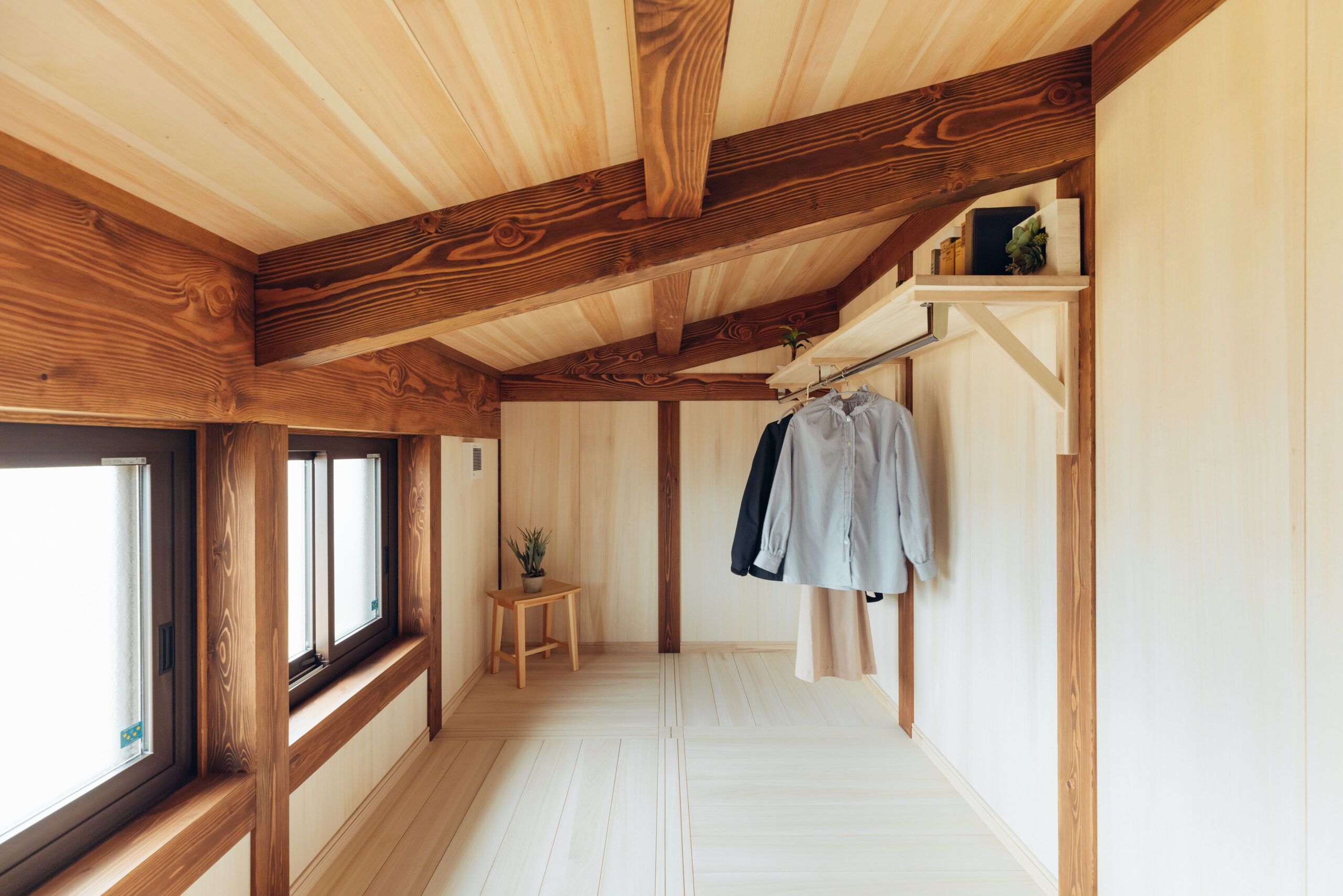 cottoc1/2-小屋裏収納