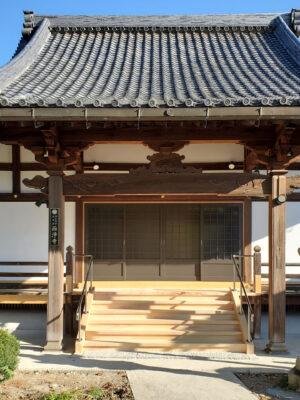 お寺のリフォーム-入口階段-after お寺のリフォーム-入口階段-after