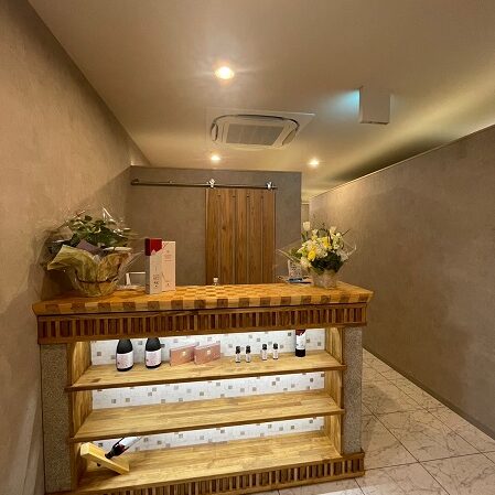 木の香りがやさしい酵素浴のお店うらら-寄木カウンター 木の香りがやさしい酵素浴のお店うらら-寄木カウンター